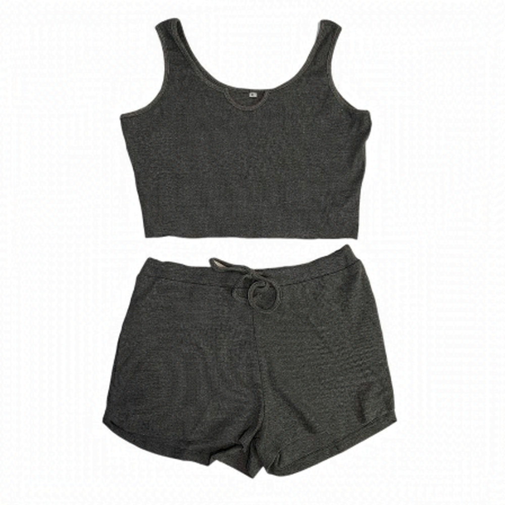 𝅺two Piece Grey Top and Shorts